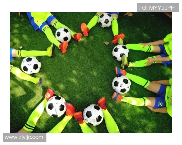 提升足球技能的趣味训练游戏让孩子们在快乐中成长与进步 提升足球技能的趣味训练游戏让孩子们在快乐中成长与进步